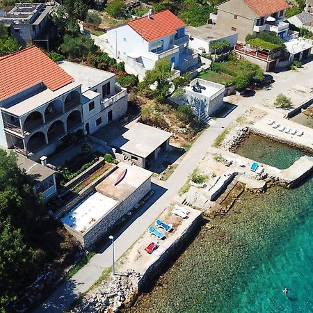 Apartments By The Sea Kneza, Korcula - 9166 Pupnat Exteriör bild