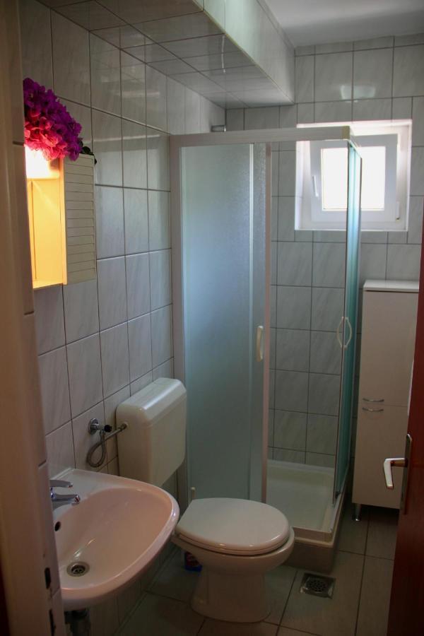 Apartments By The Sea Kneza, Korcula - 9166 Pupnat Exteriör bild