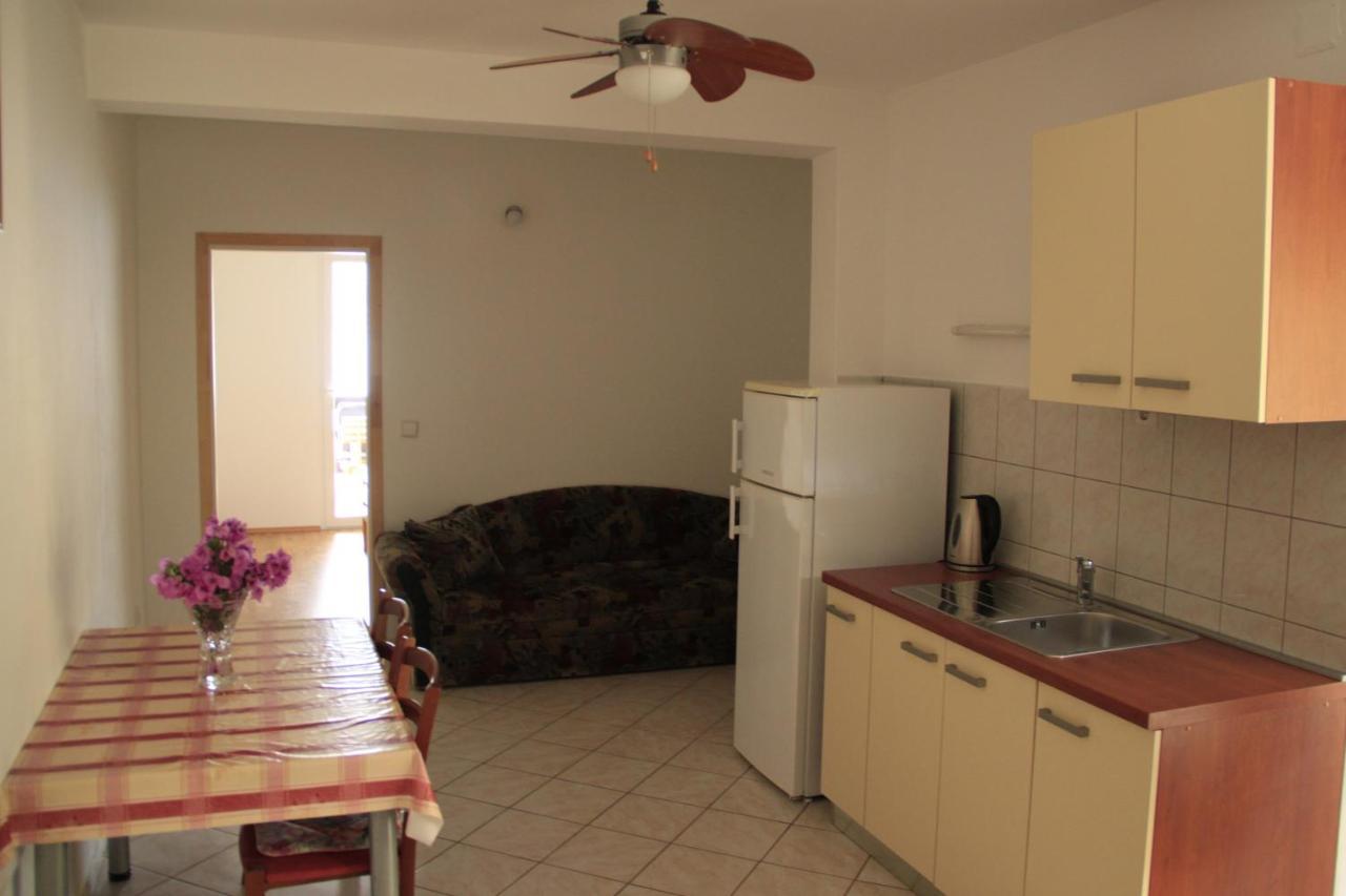 Apartments By The Sea Kneza, Korcula - 9166 Pupnat Exteriör bild